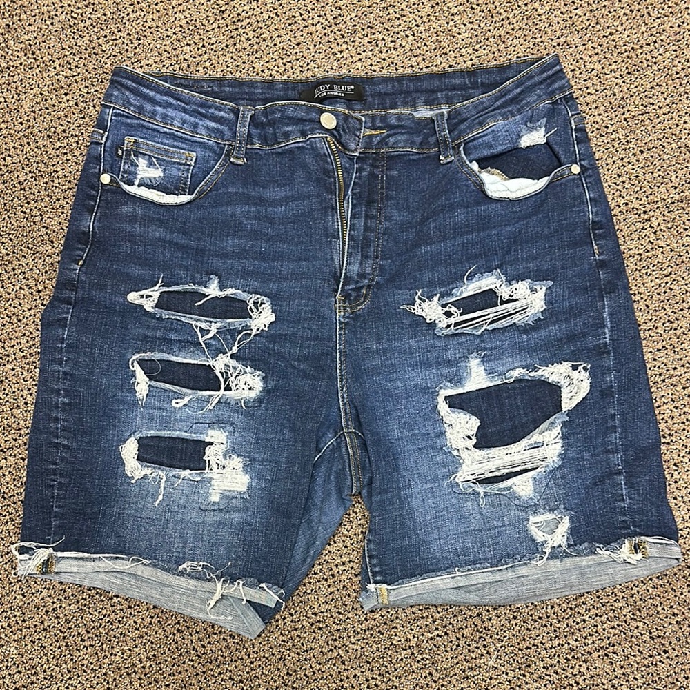 Judy blue Bermuda Jean shorts size 3XL